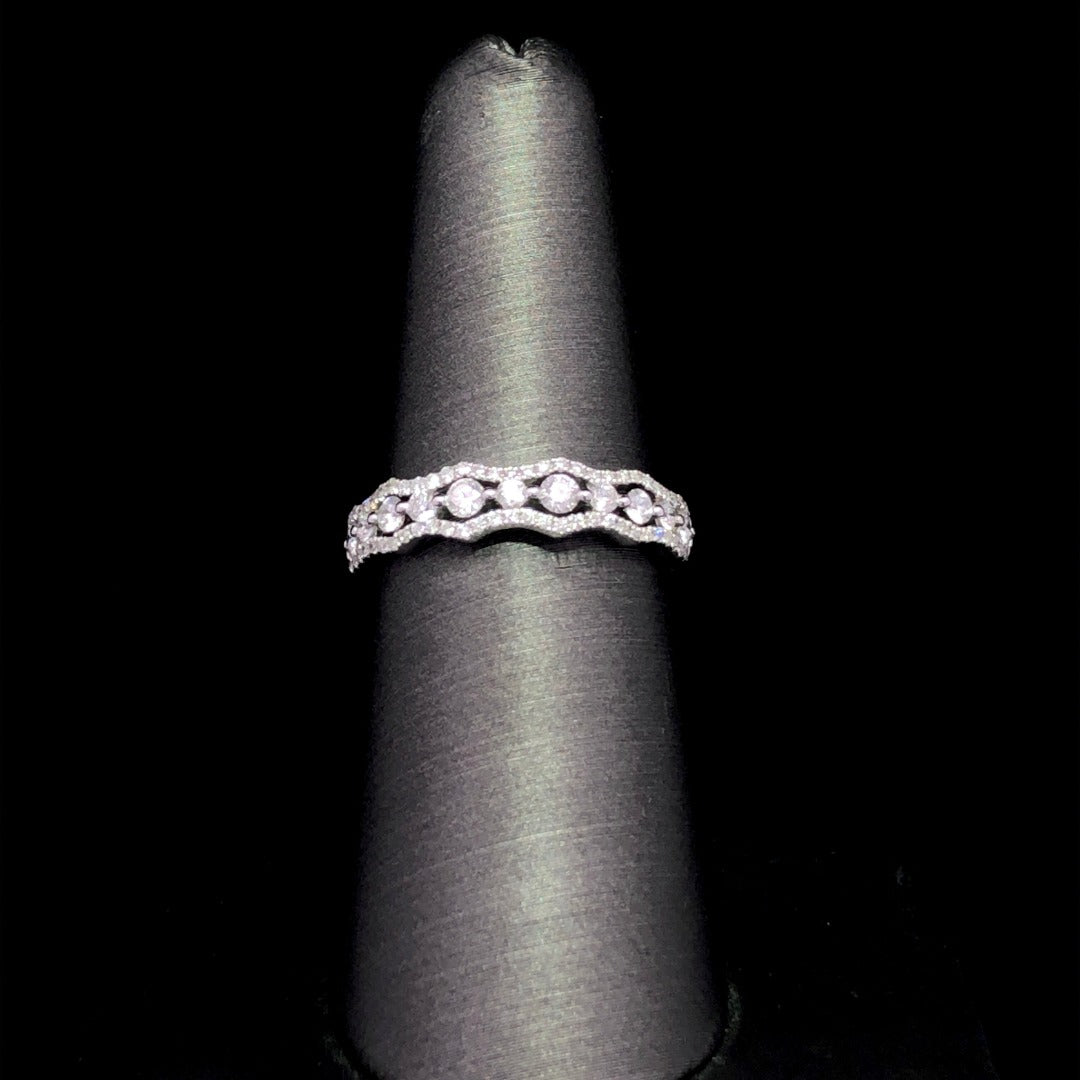159484 - .60 ctw diamond band