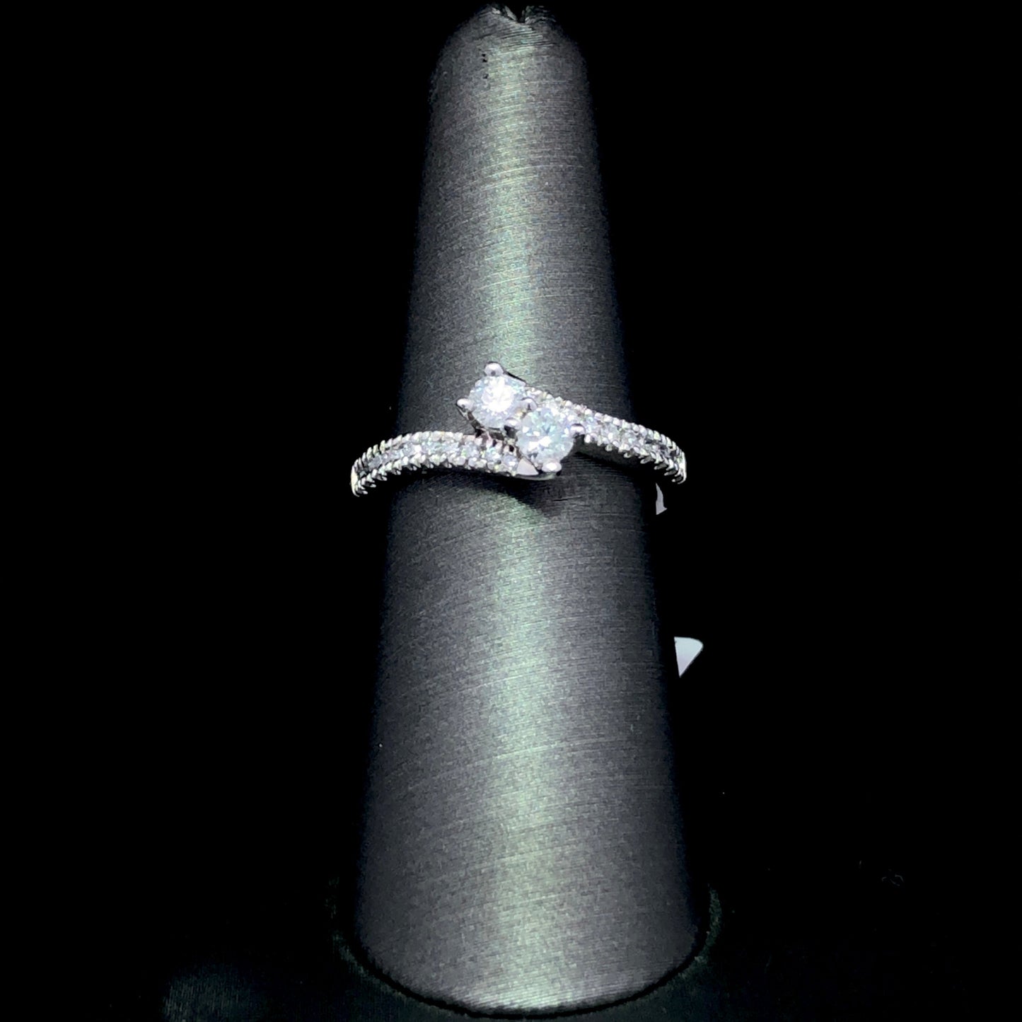 158739 - .50 ctw diamond ring