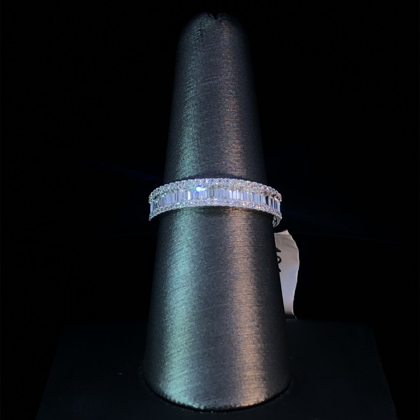 161682 - .77 ctw diamond ring