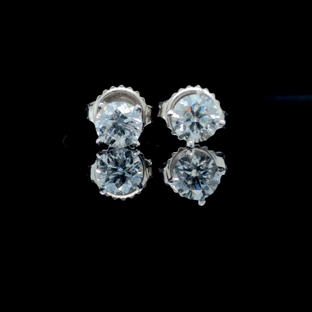 160580 - .98 ctw diamond studs
