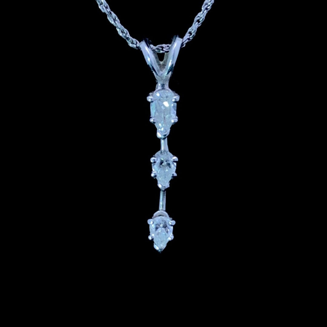 123144 - .65 ctw diamond pendant