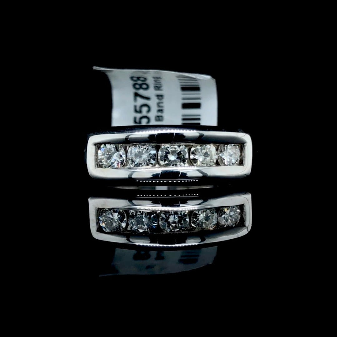 155788 - .70 ctw diamond band