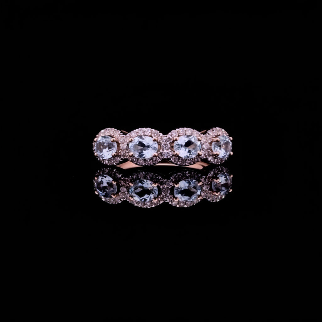 158728 - .33 ctw Aquamarine and Diamond Ring