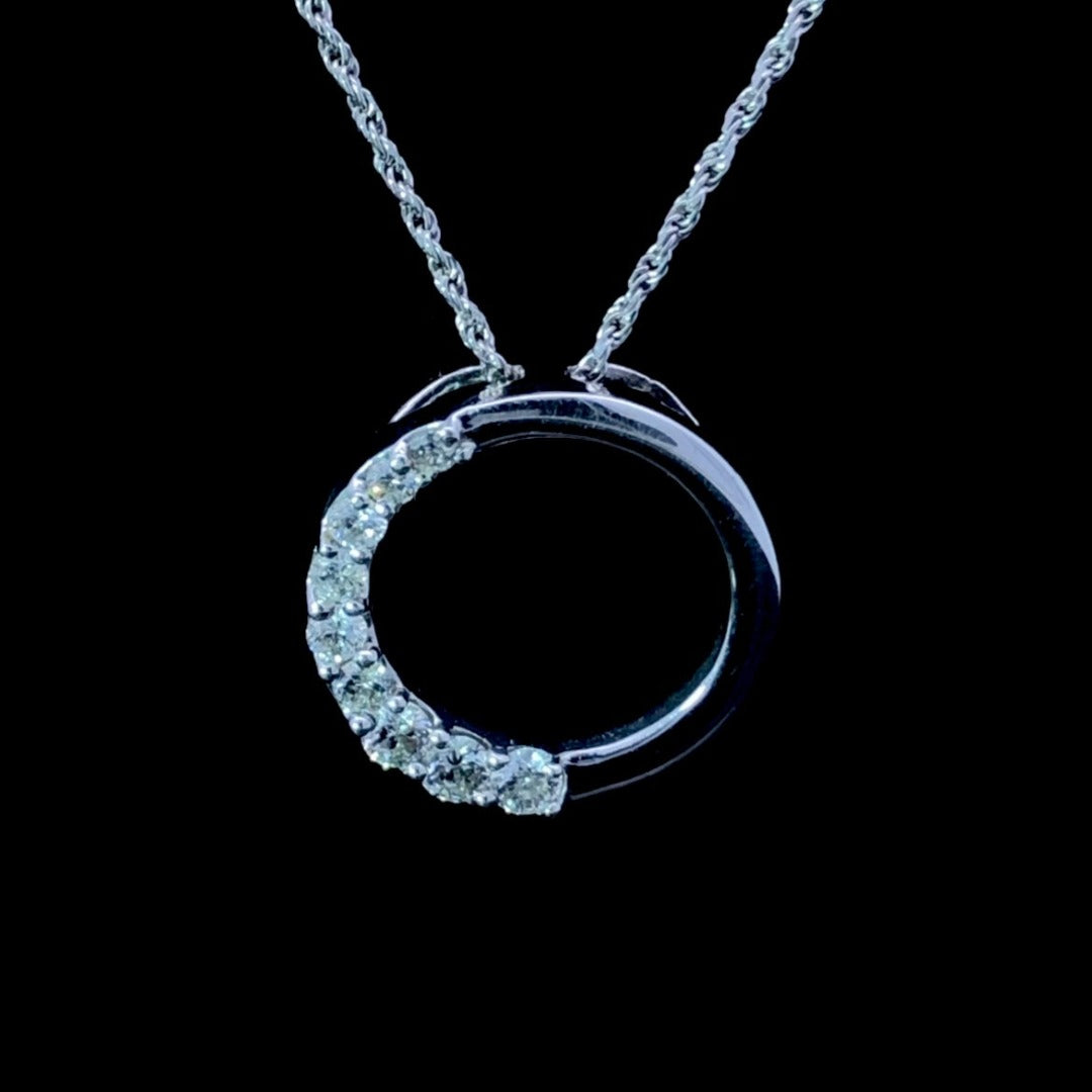 148258 - .50 ctw diamond pendant