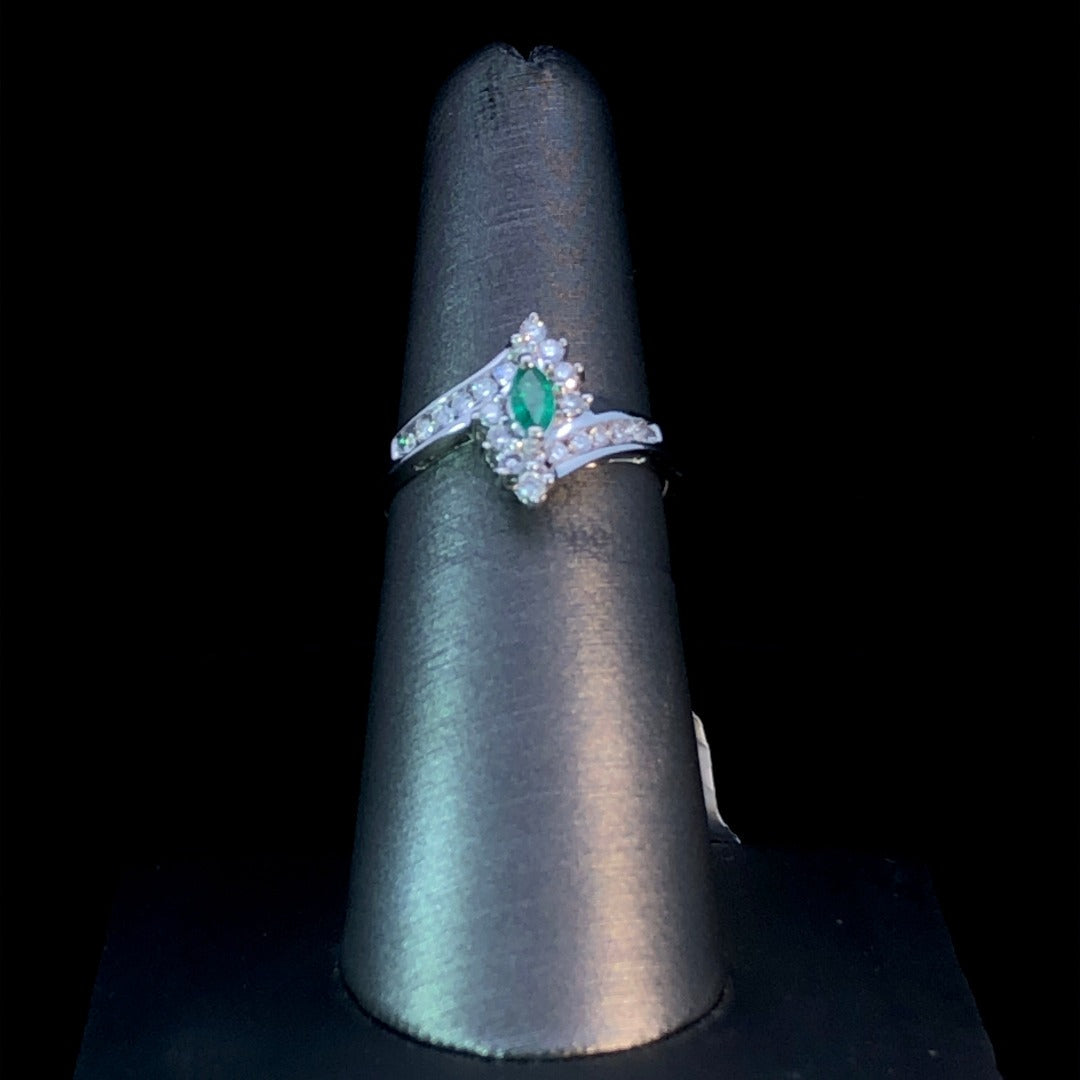 128791 - .54 ctw emerald and diamond ring