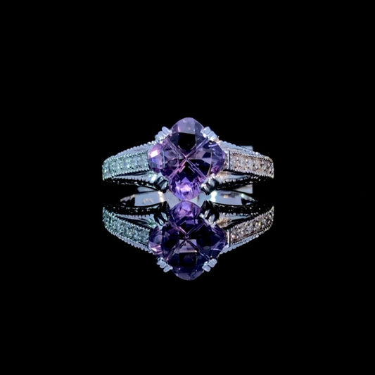 138104 - .60 ctw Amethyst and diamond ring