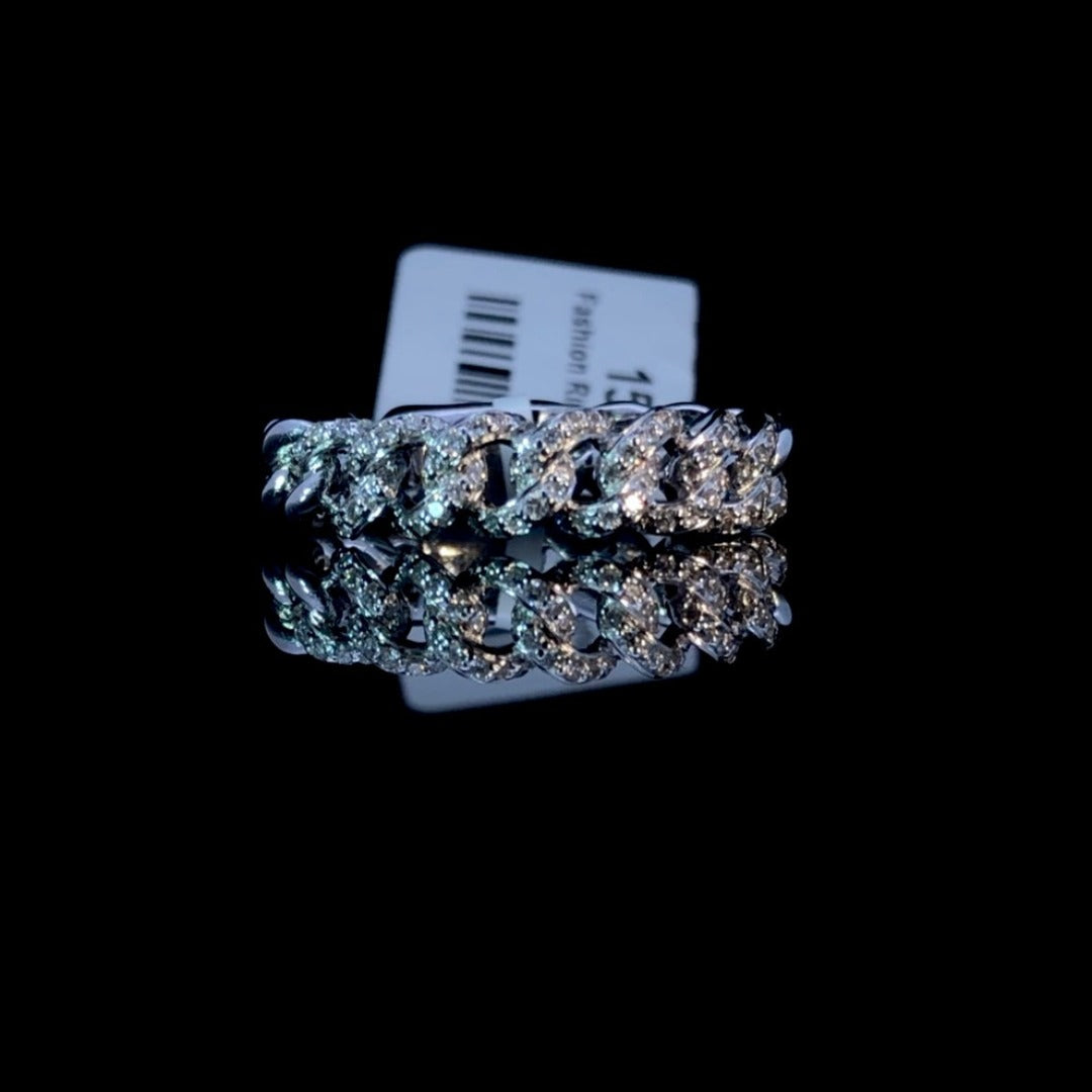 159193 - .28 ctw diamond band