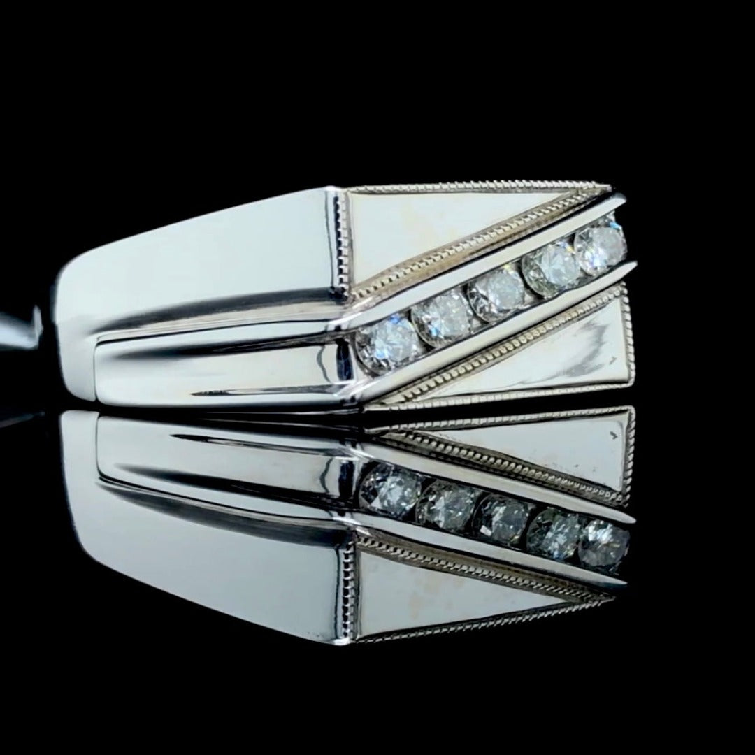 121029 - .50 ctw diamond ring