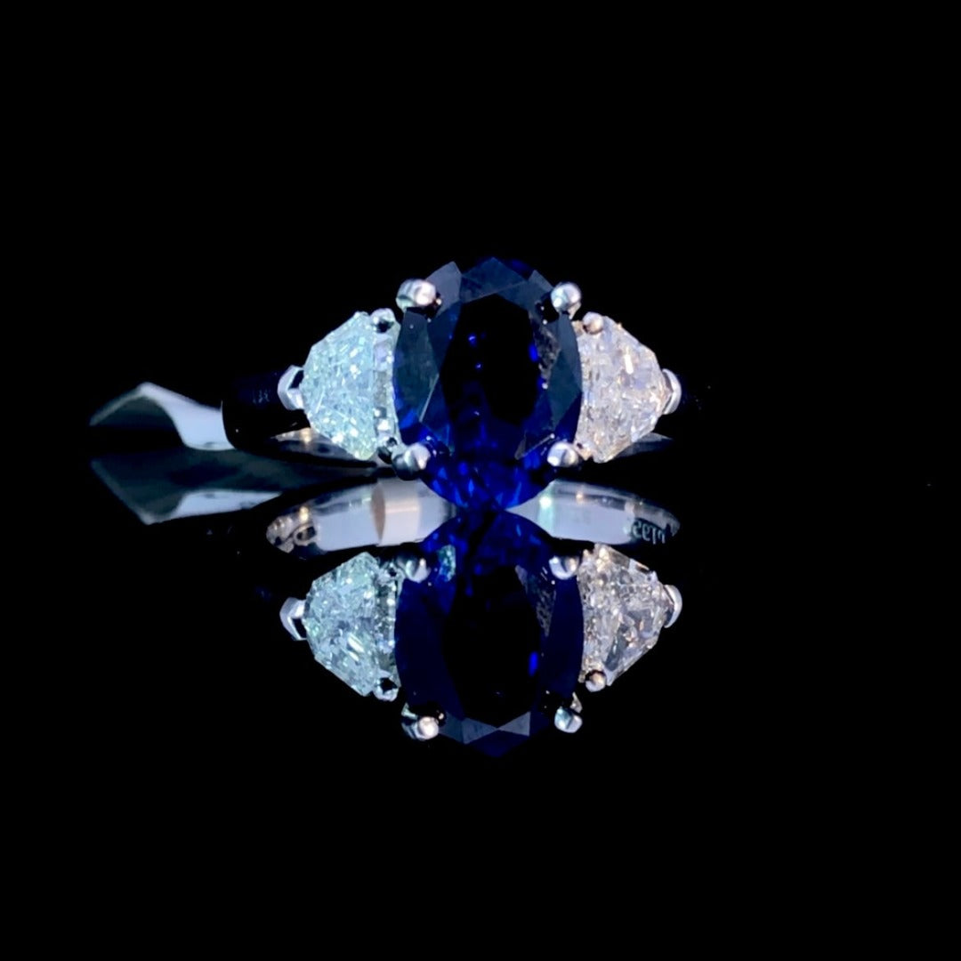 161371 - .61 ctw diamond and sapphire ring