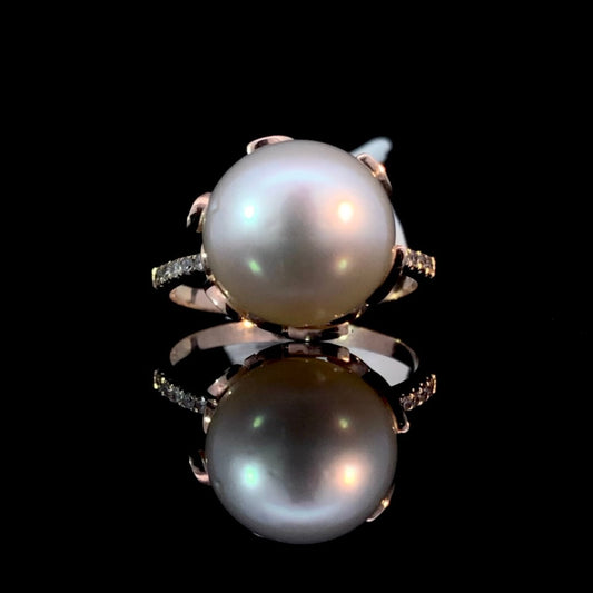 150858 - Diamond and pearl ring