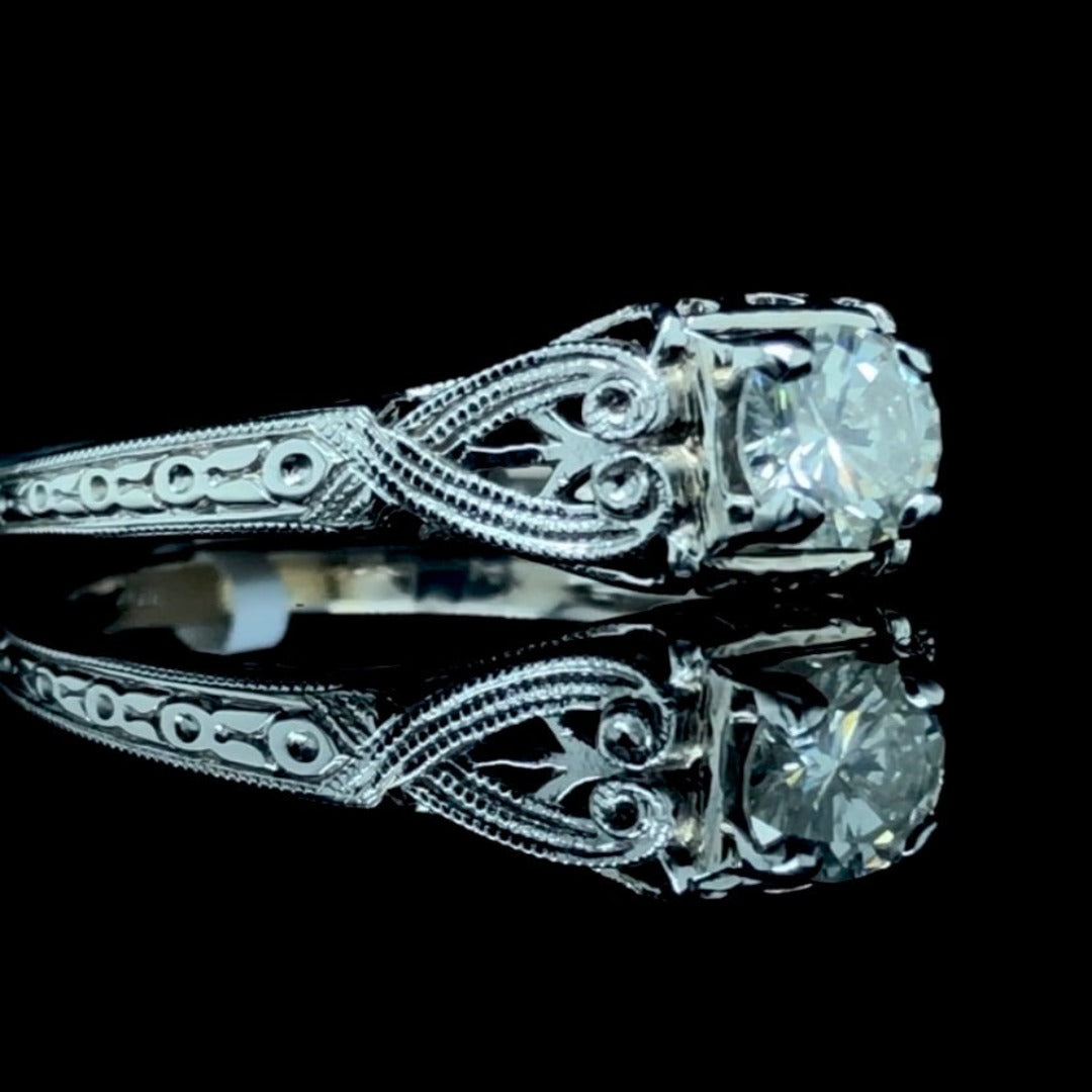 159956 - .55 ctw diamond ring
