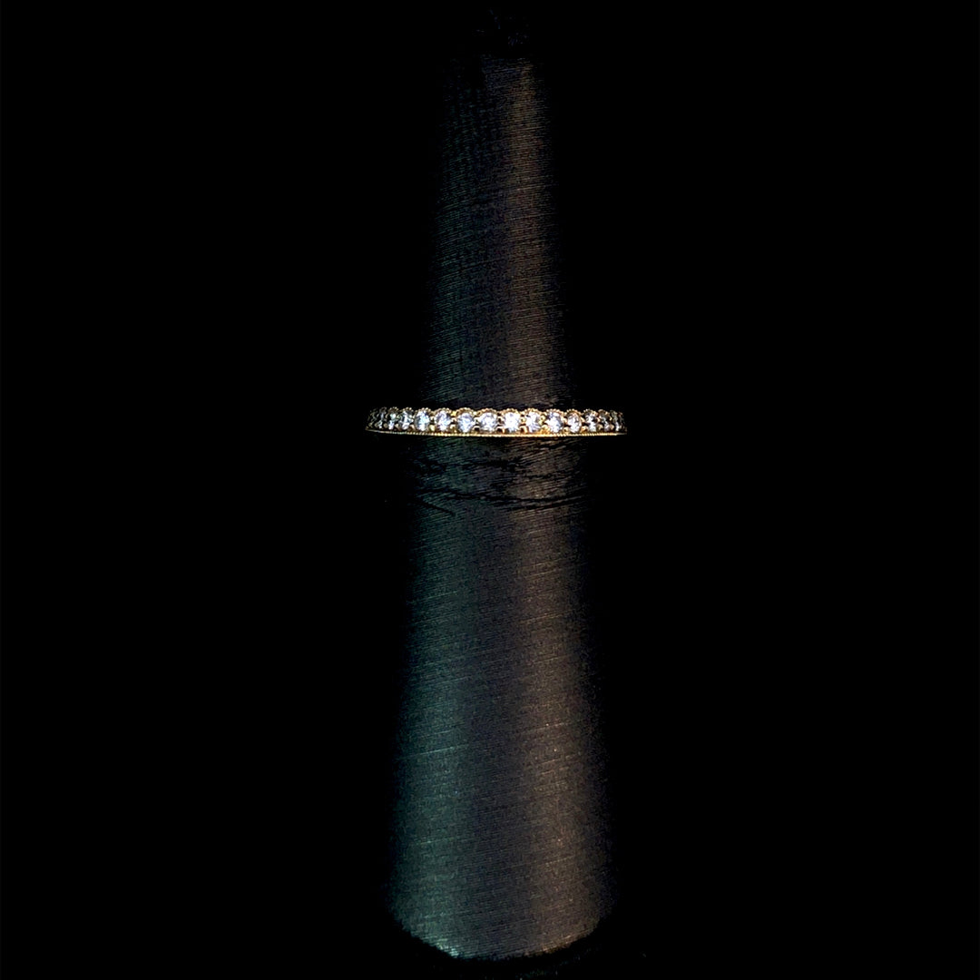 165925 - .23 ctw damond band