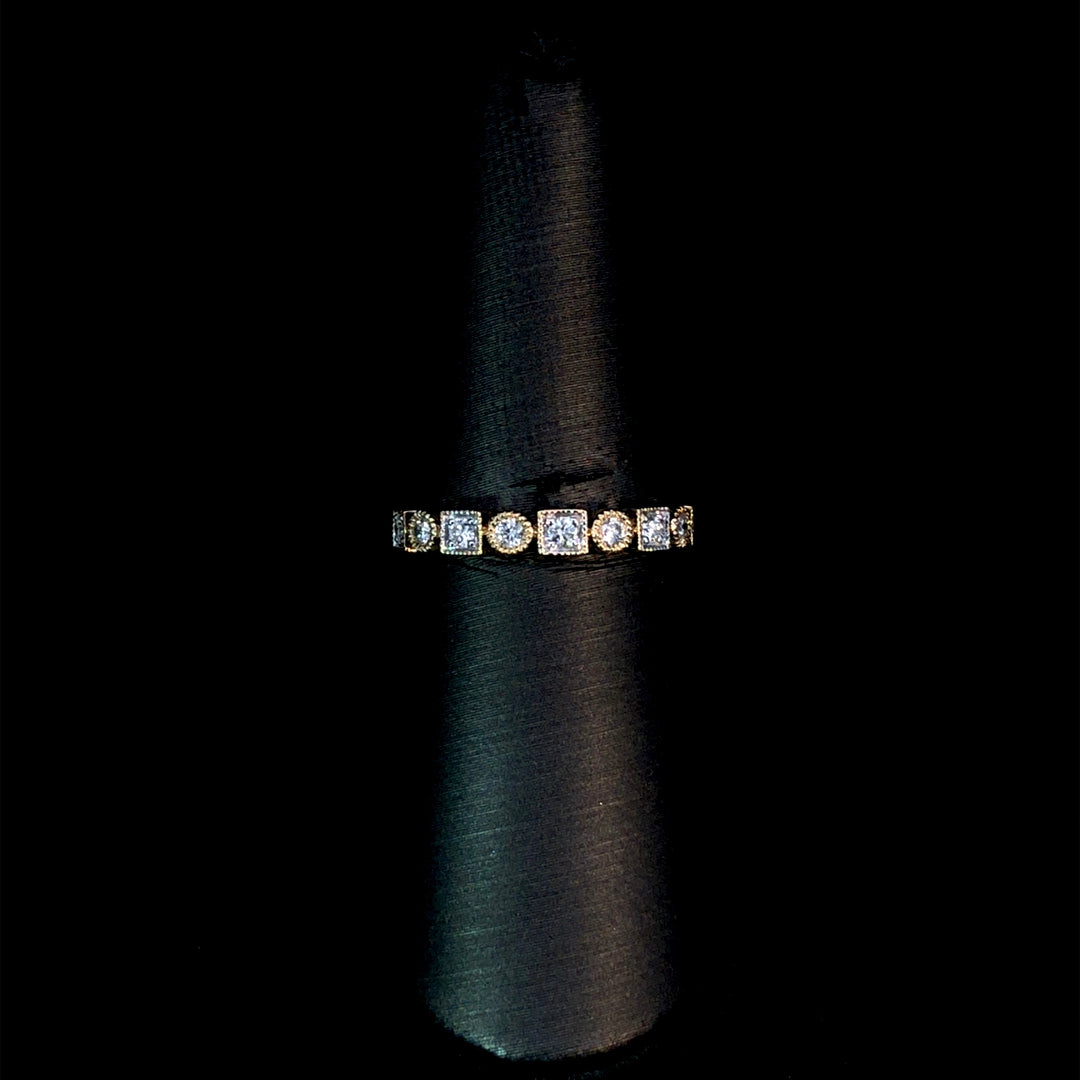 165993 - .25ctw diamond band