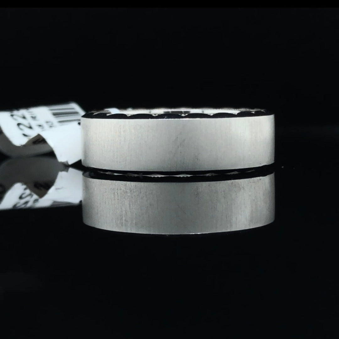 147229 - Gold band