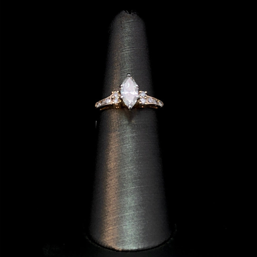162043 - .92 ctw diamond ring