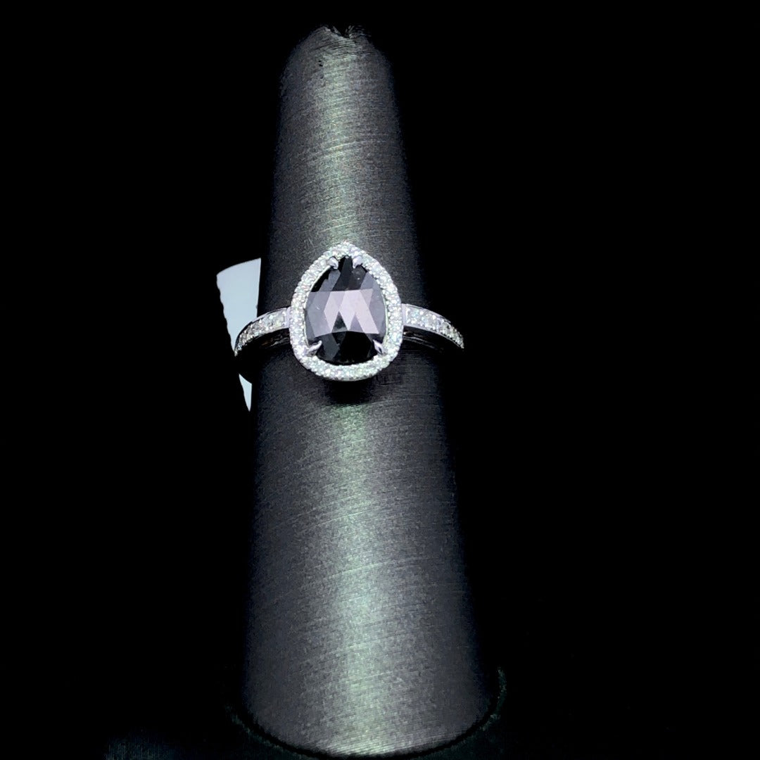 142913 - 1.24 ctw diamond ring