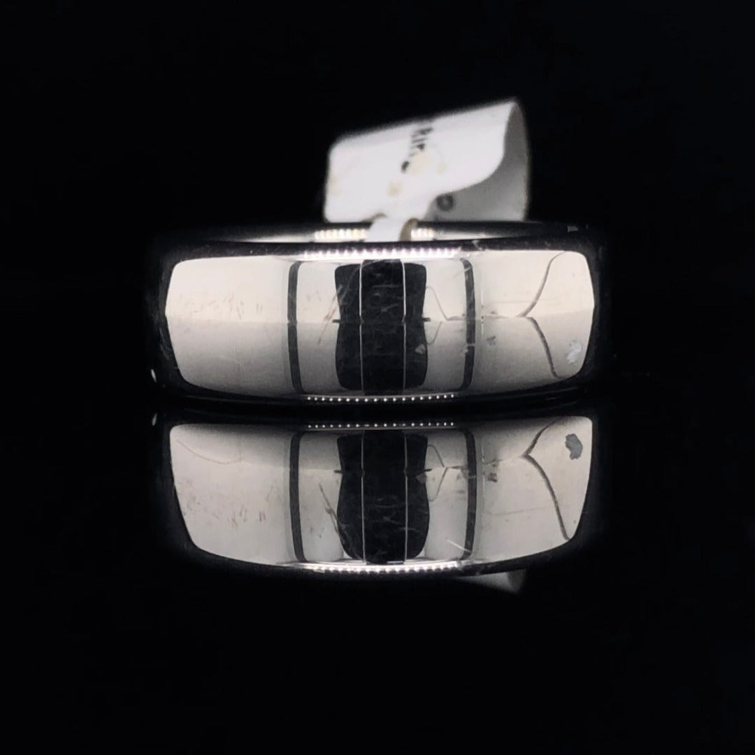 14 kt white gold wedding band