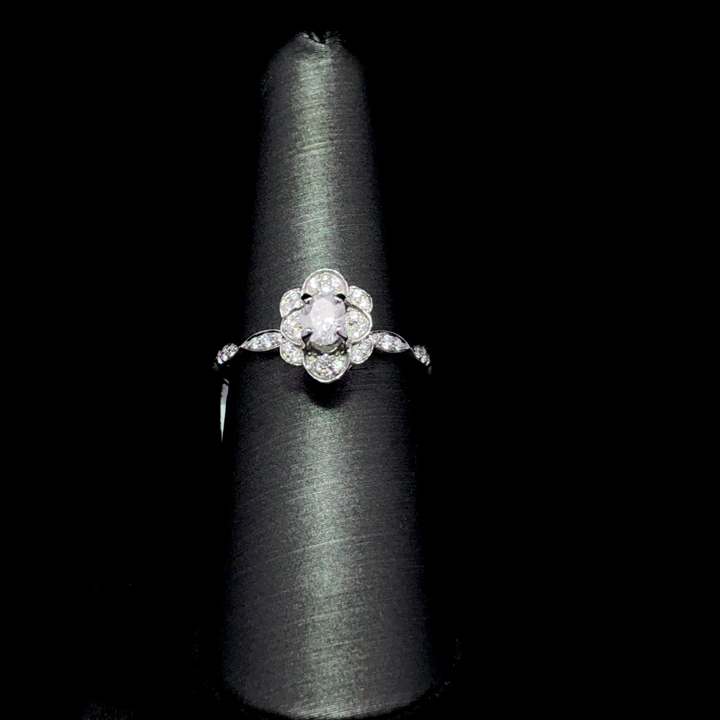 160122 - .62 ctw diamond ring