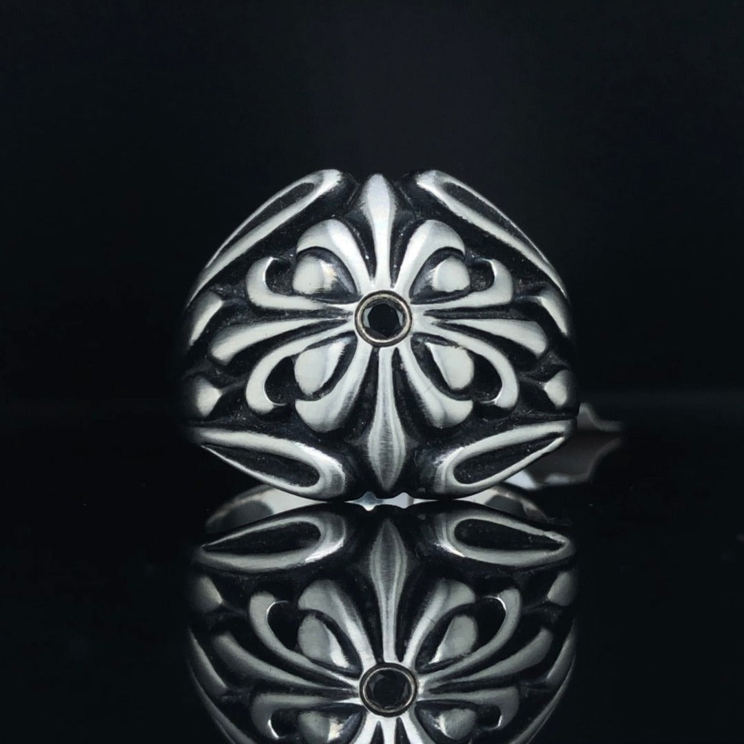 141837 - .06 black diamond ring