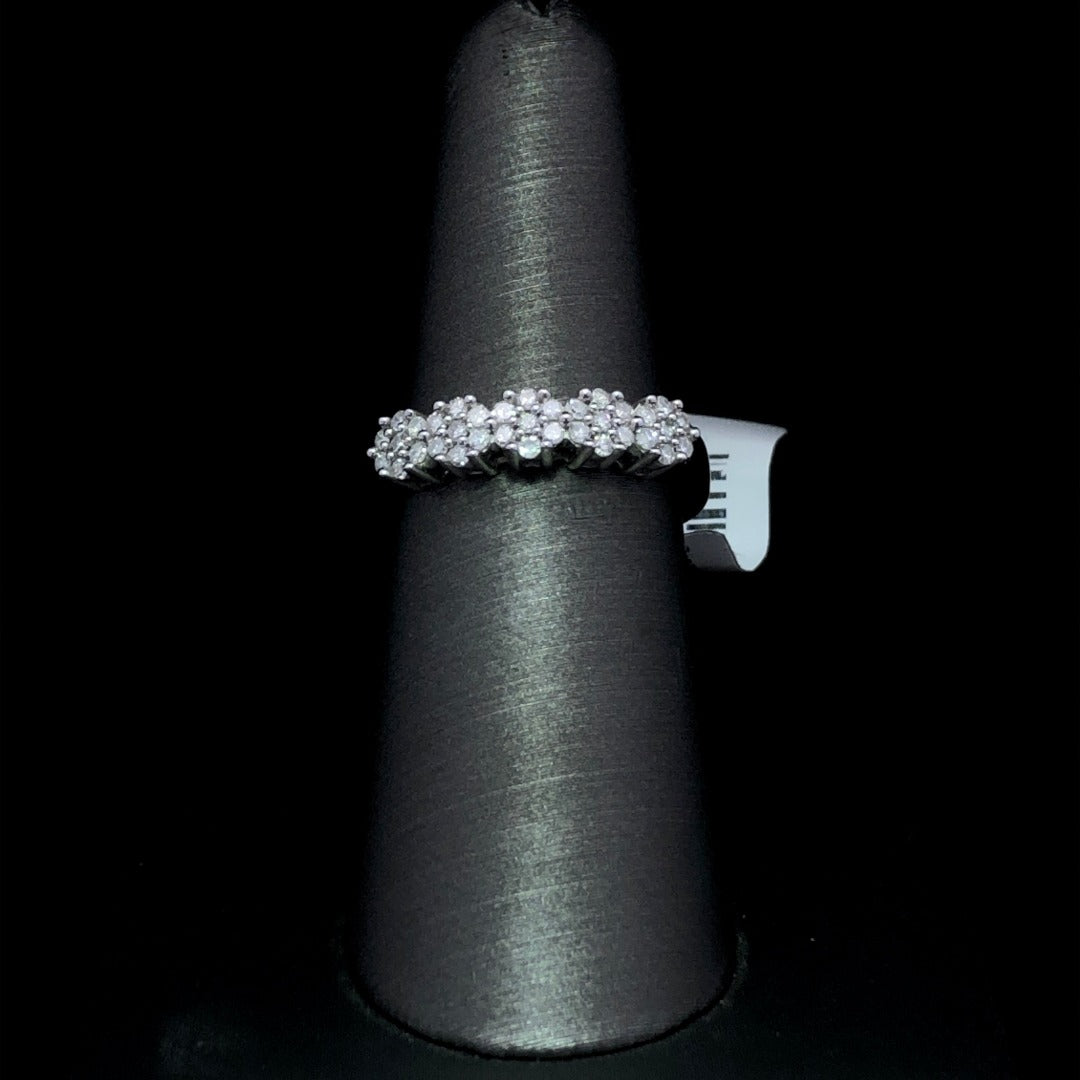 134305 - .32 ctw diamond band