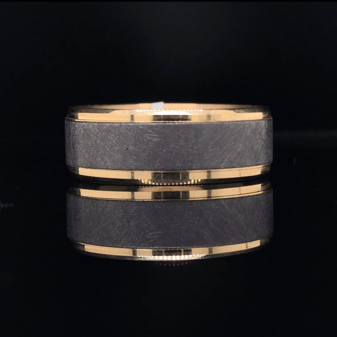 8 mm tantalum and gold ring