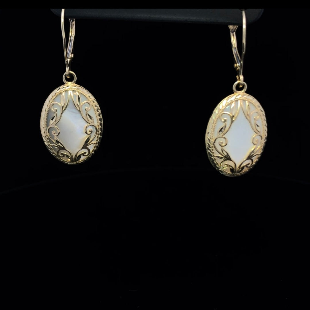 156995 - Mother of Pearl earrings