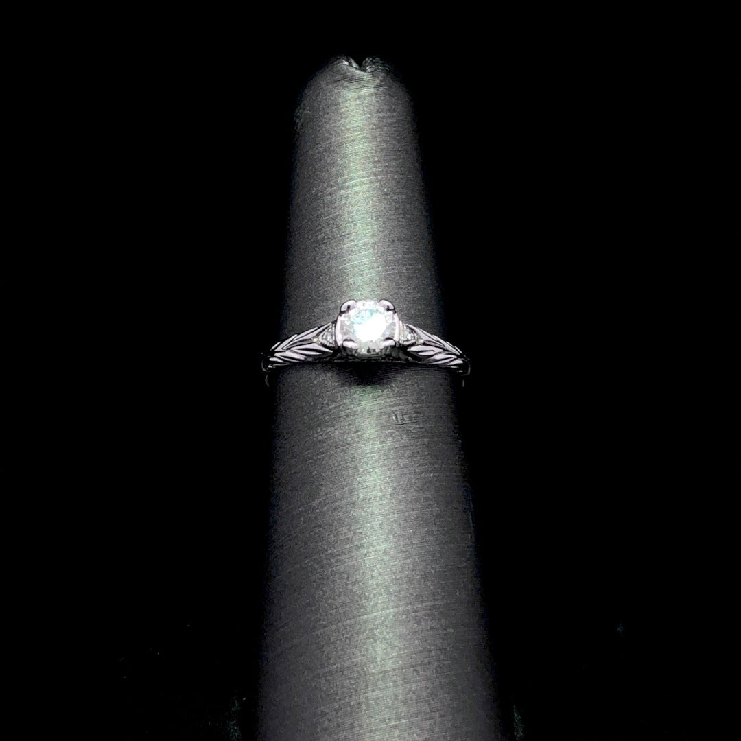 118714 - .36 ctw diamond ring