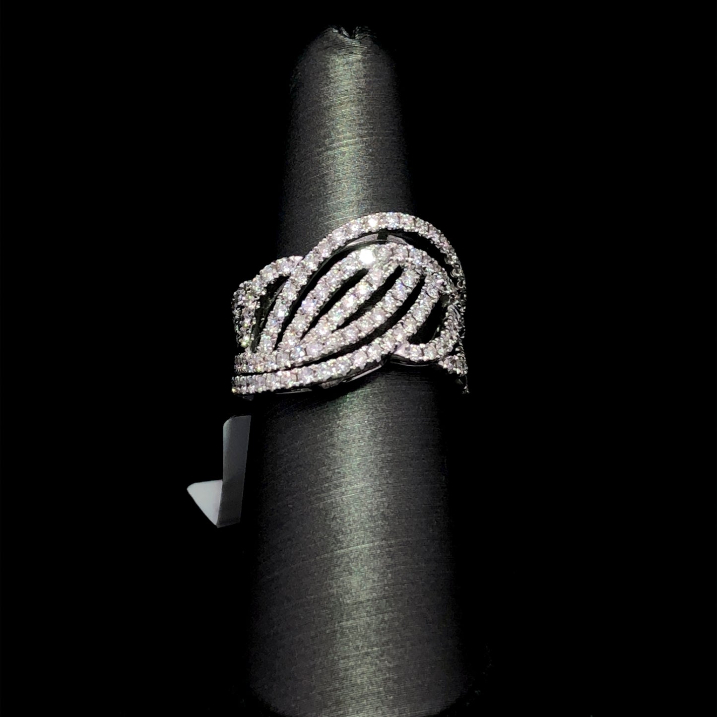 159315 - 1.64 ctw diamond ring