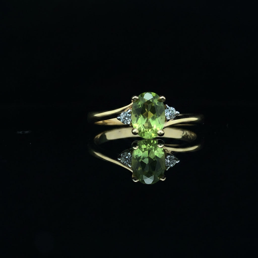 133693 - .91 ctw peridot and diamond ring