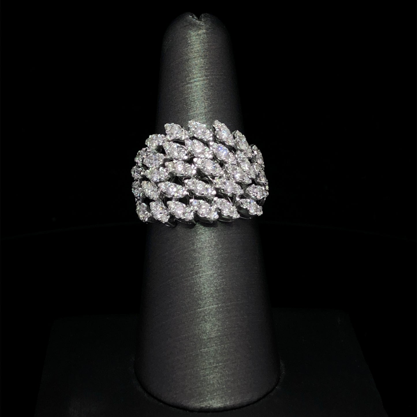 160417 - 1.32 ctw diamond ring
