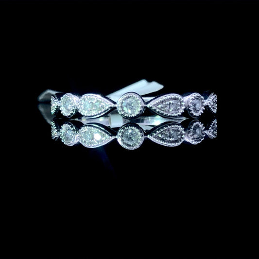 158738 - .20 ctw diamond band