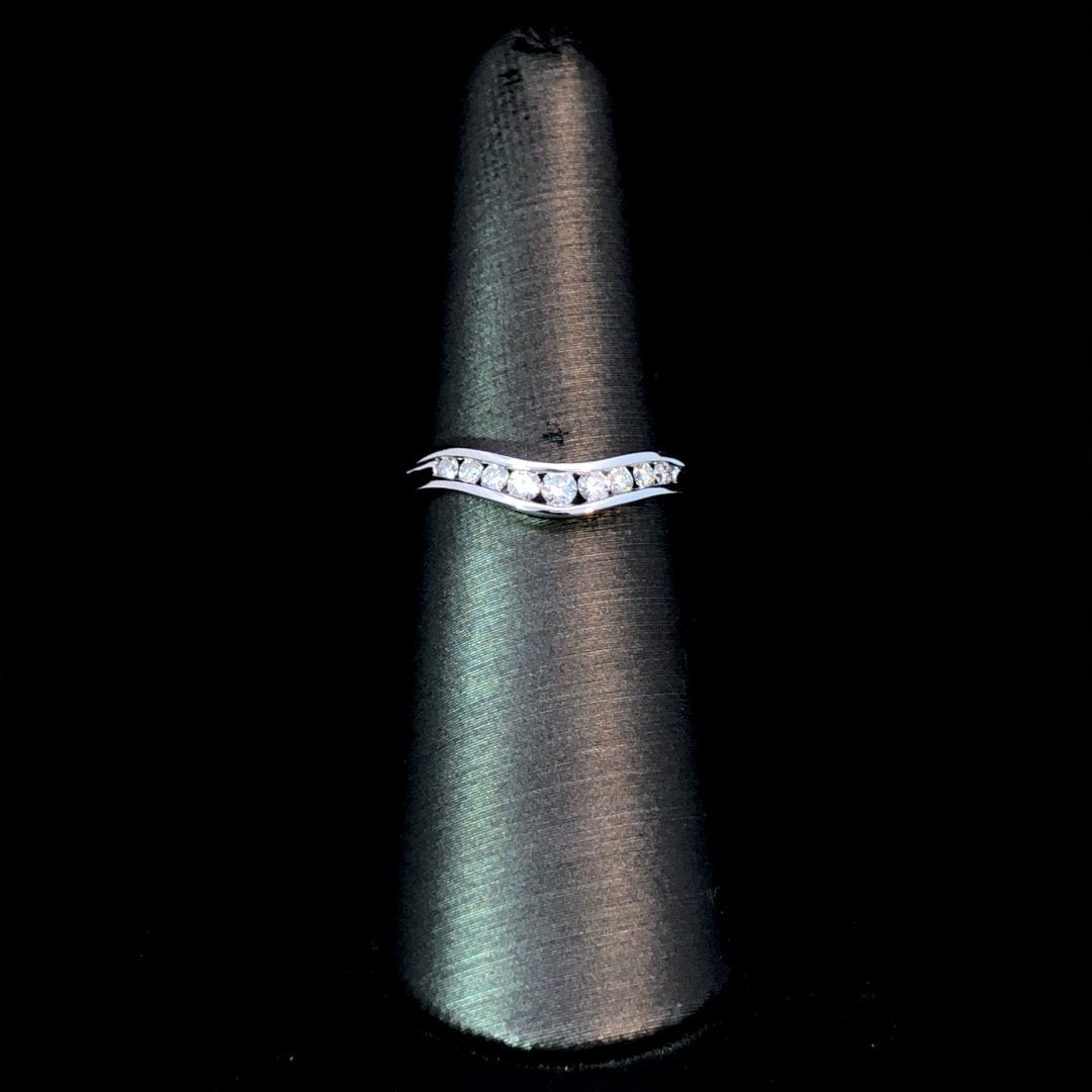 163645 - .24 ctw diamond band