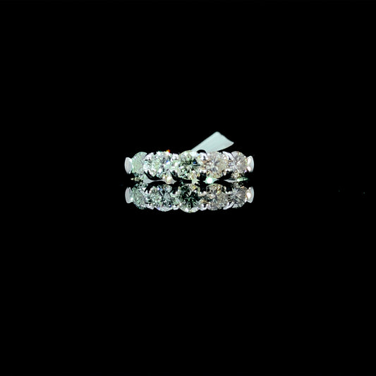163472 - .95 ctw diamond band