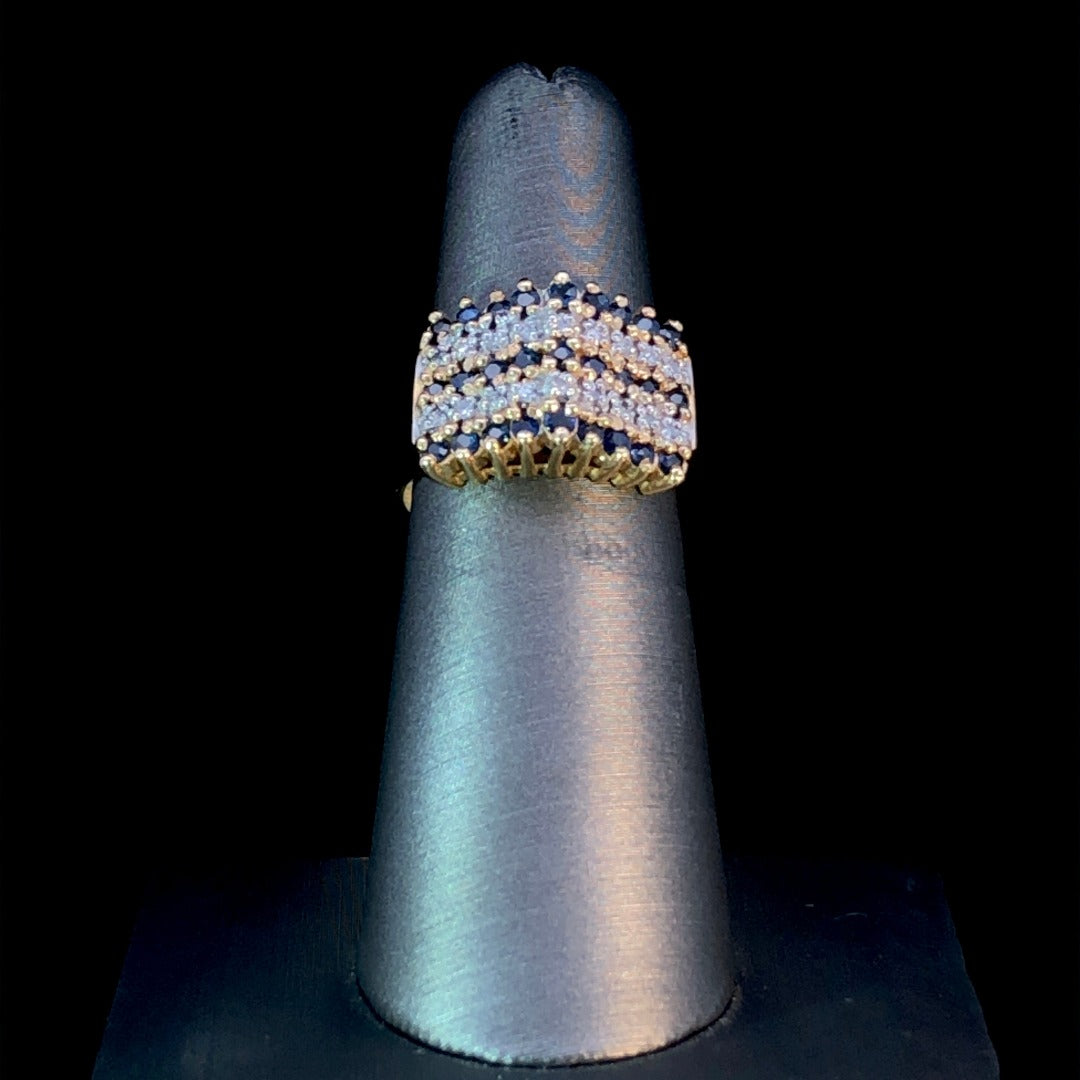 103150 - 1.25 ctw Sapphire and diamond ring