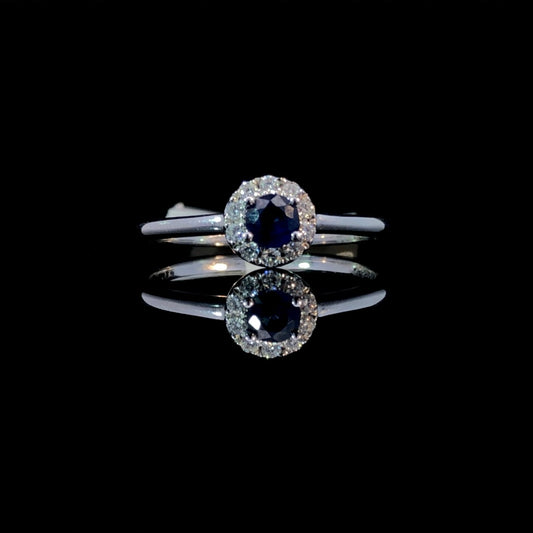154145 - .39 ctw sapphire and diamond ring