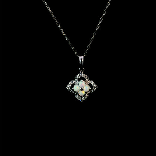 162781 - Opal and diamond pendant