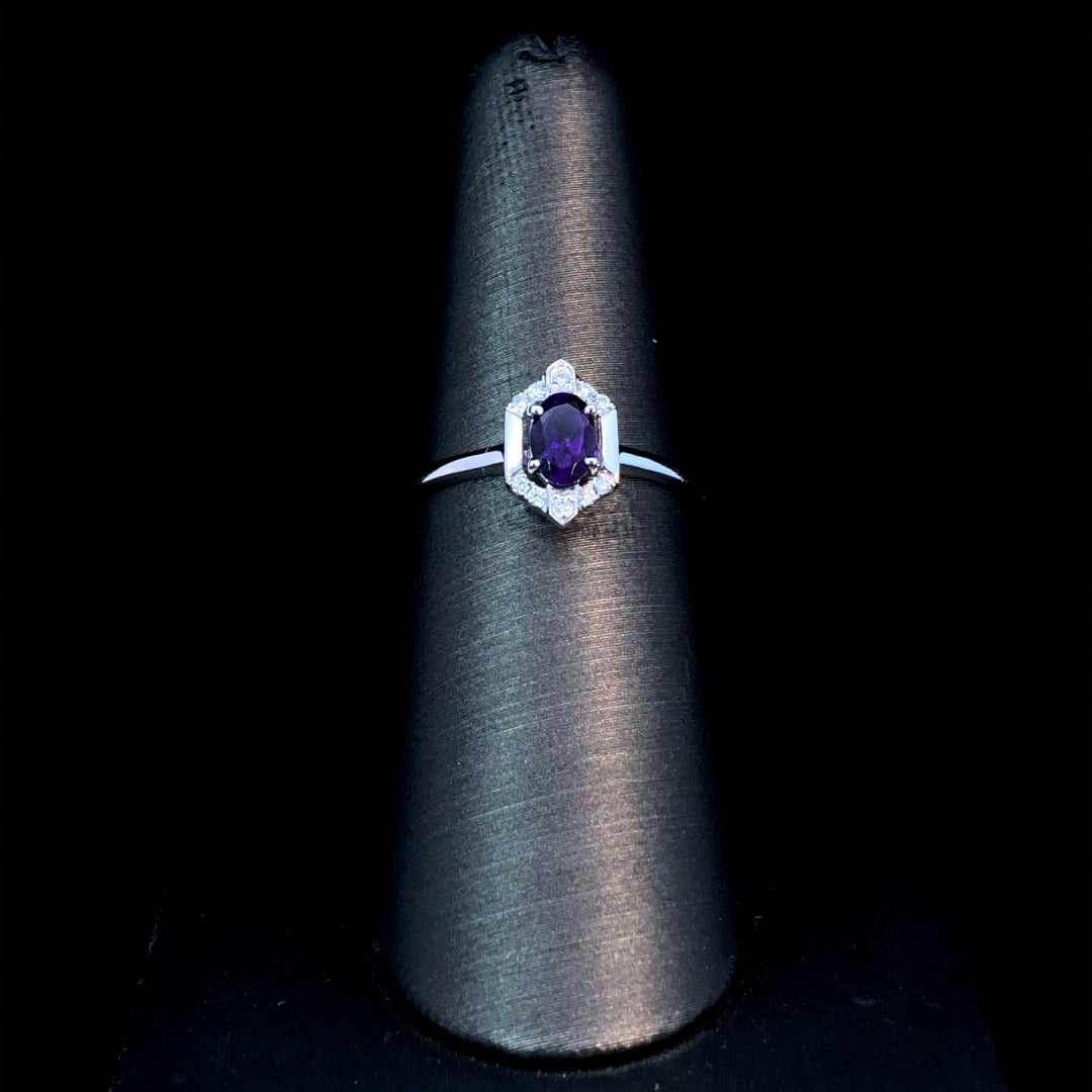 163623 - .43 ctw amethyst and diamond ring