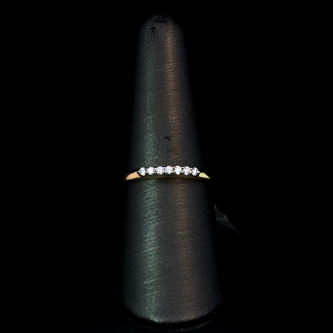 126806 - .15 ctw diamond band