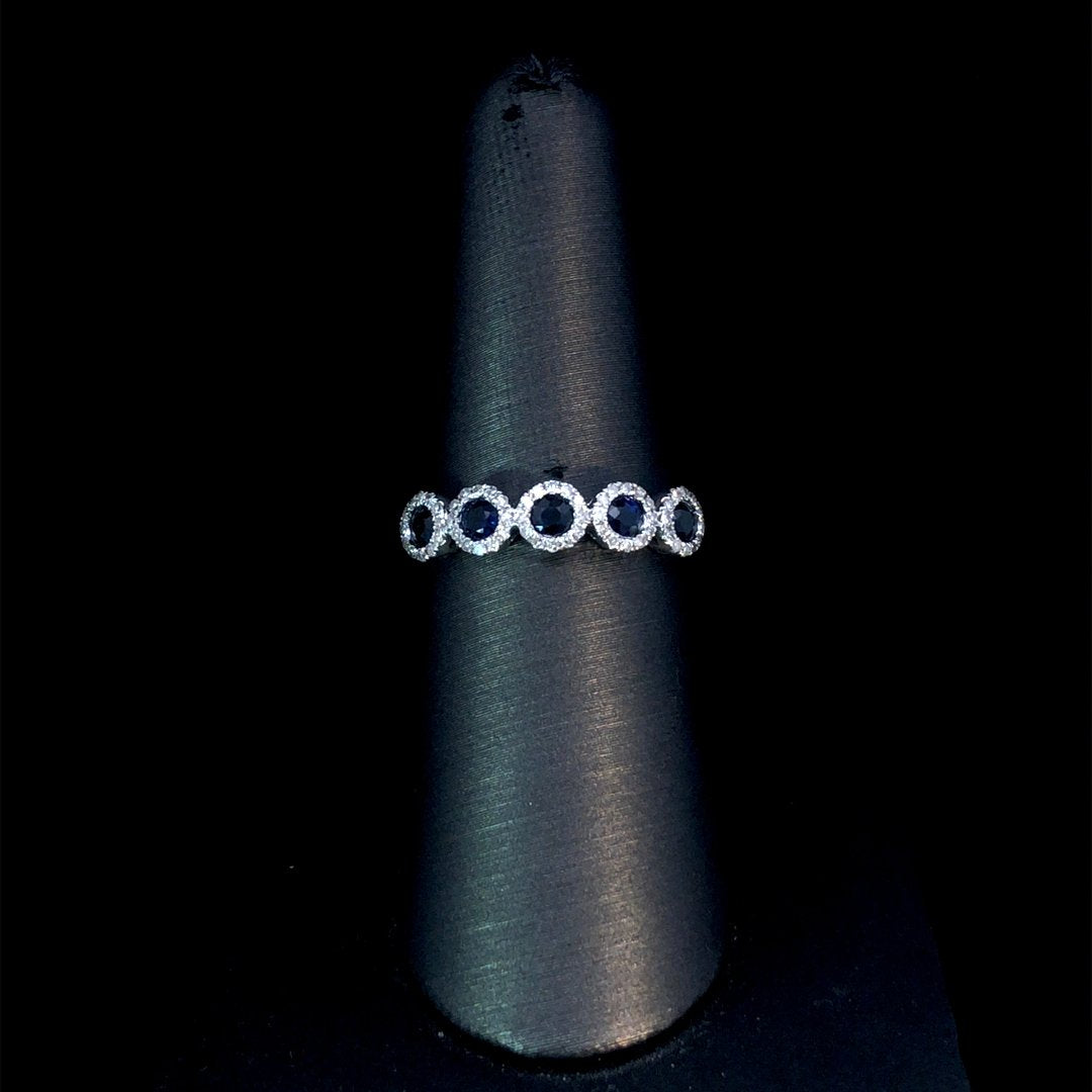 164028 - .85 ctw sapphire and diamond ring