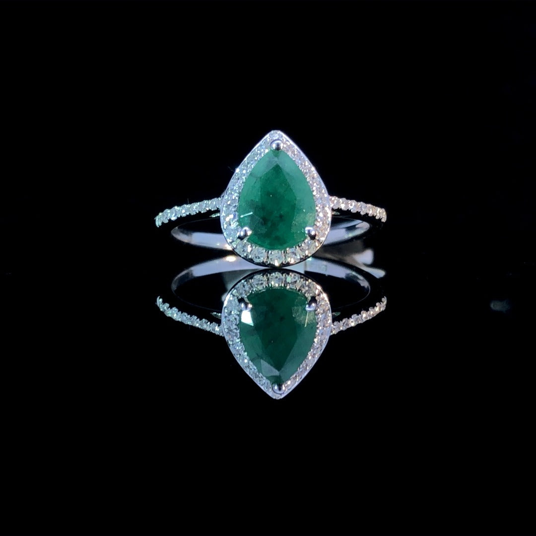 160435 - .95 ctw emerald ring