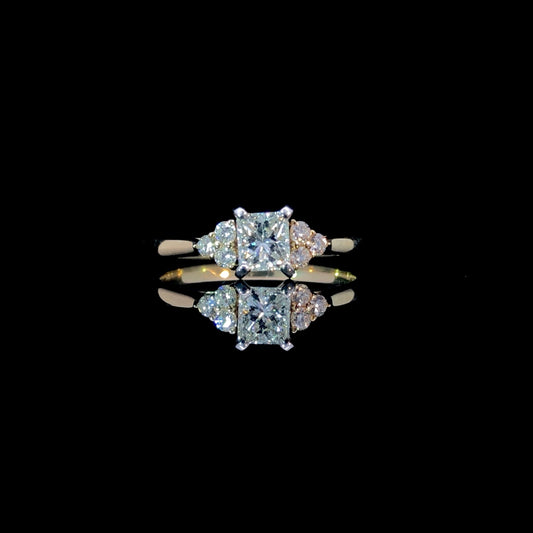 166482 - 0.63ctw diamond ring