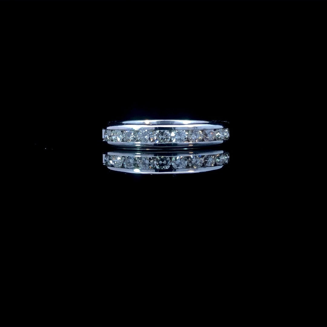 163832 - .35 ctw diamond band