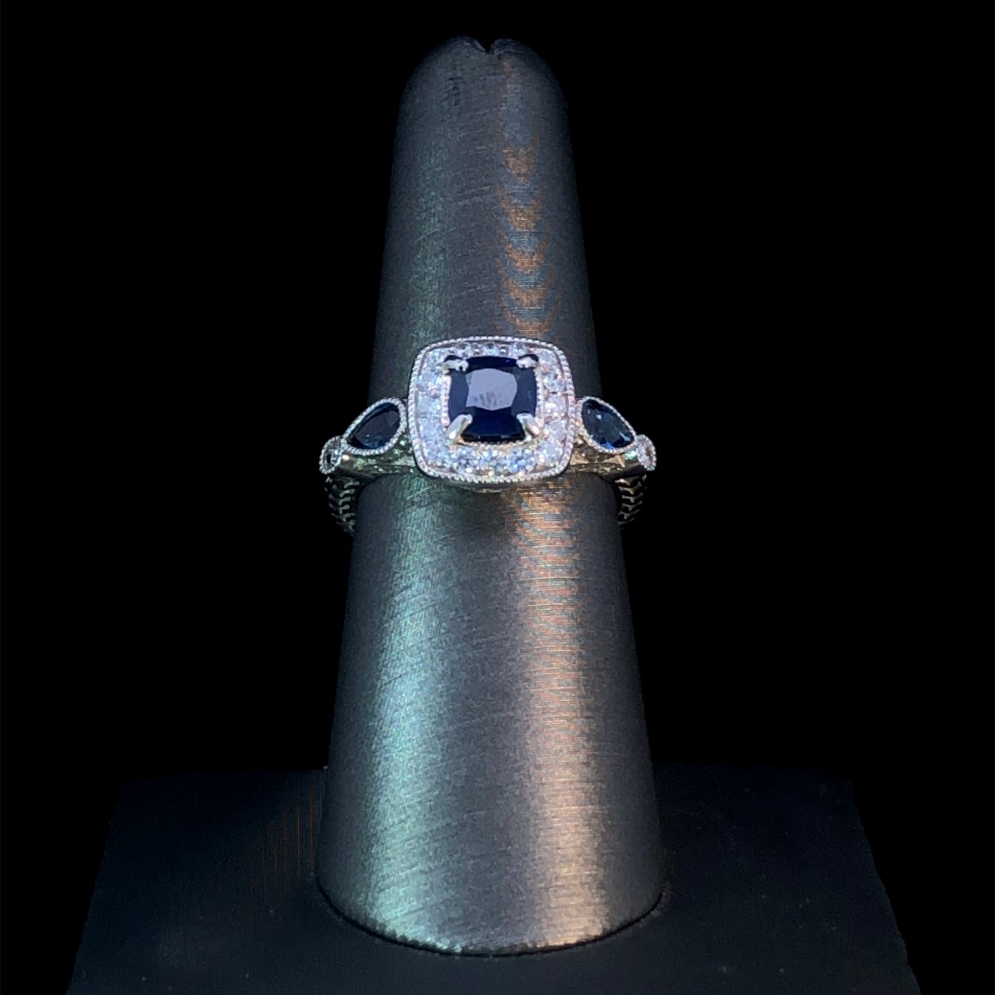 161310 - 2.02 ctw sapphire and diamond ring