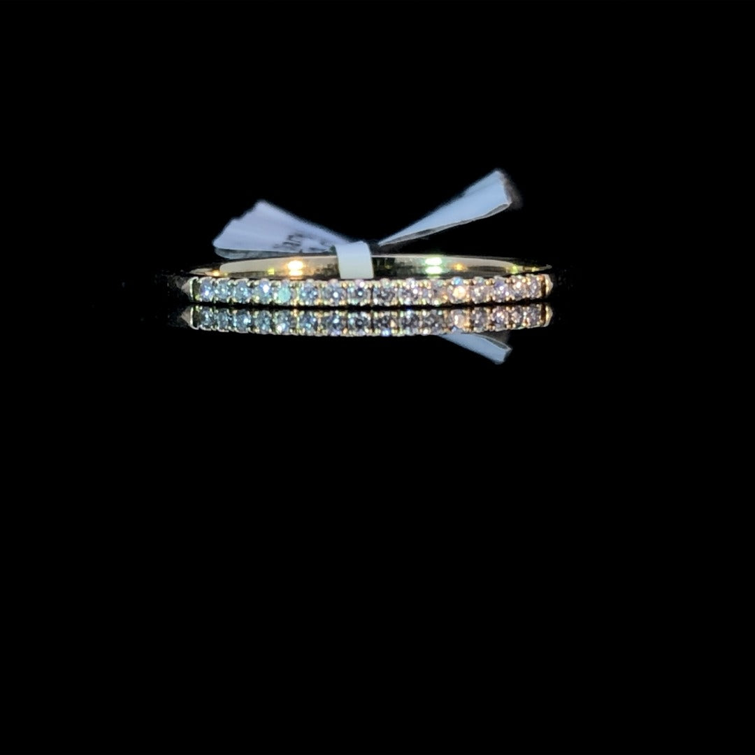 157880 - .08 ctw diamond band