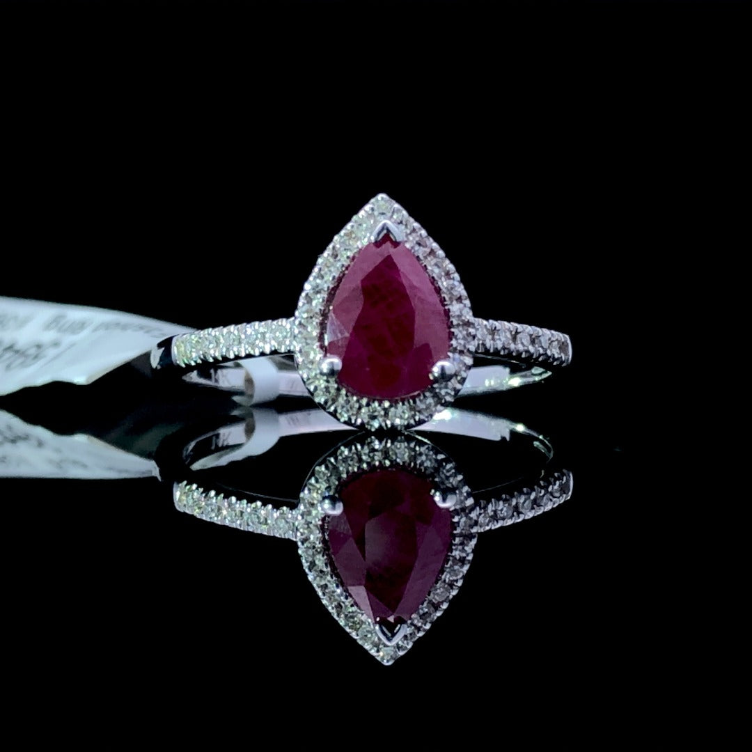 159451 - Ruby and diamond ring