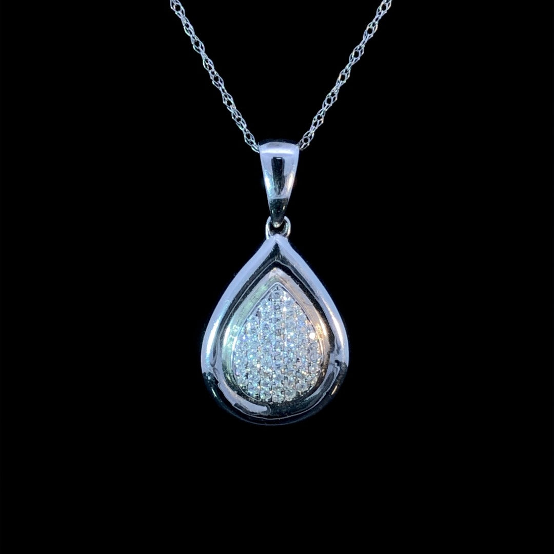 140428 - .21 ctw diamond pendant