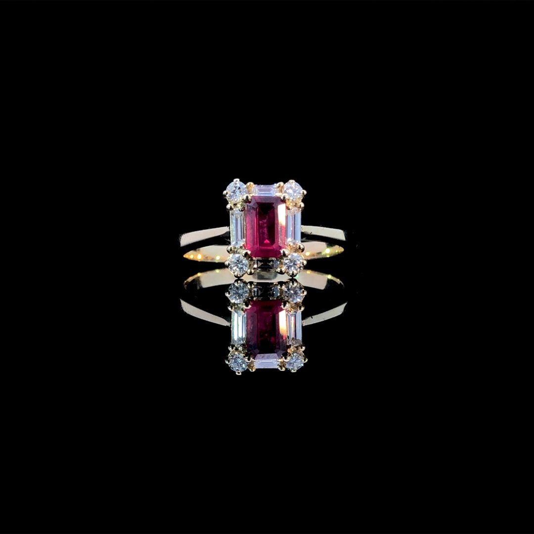 164011 - Ruby and diamond ring