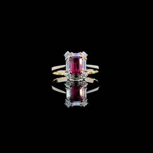 164011 - Ruby and diamond ring