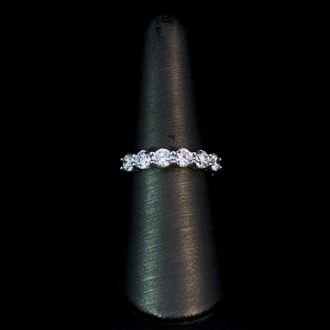 162968 - 1.27 ctw diamond band