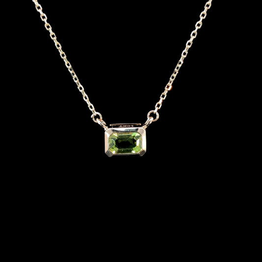 166558 - .50ctw peridot necklace